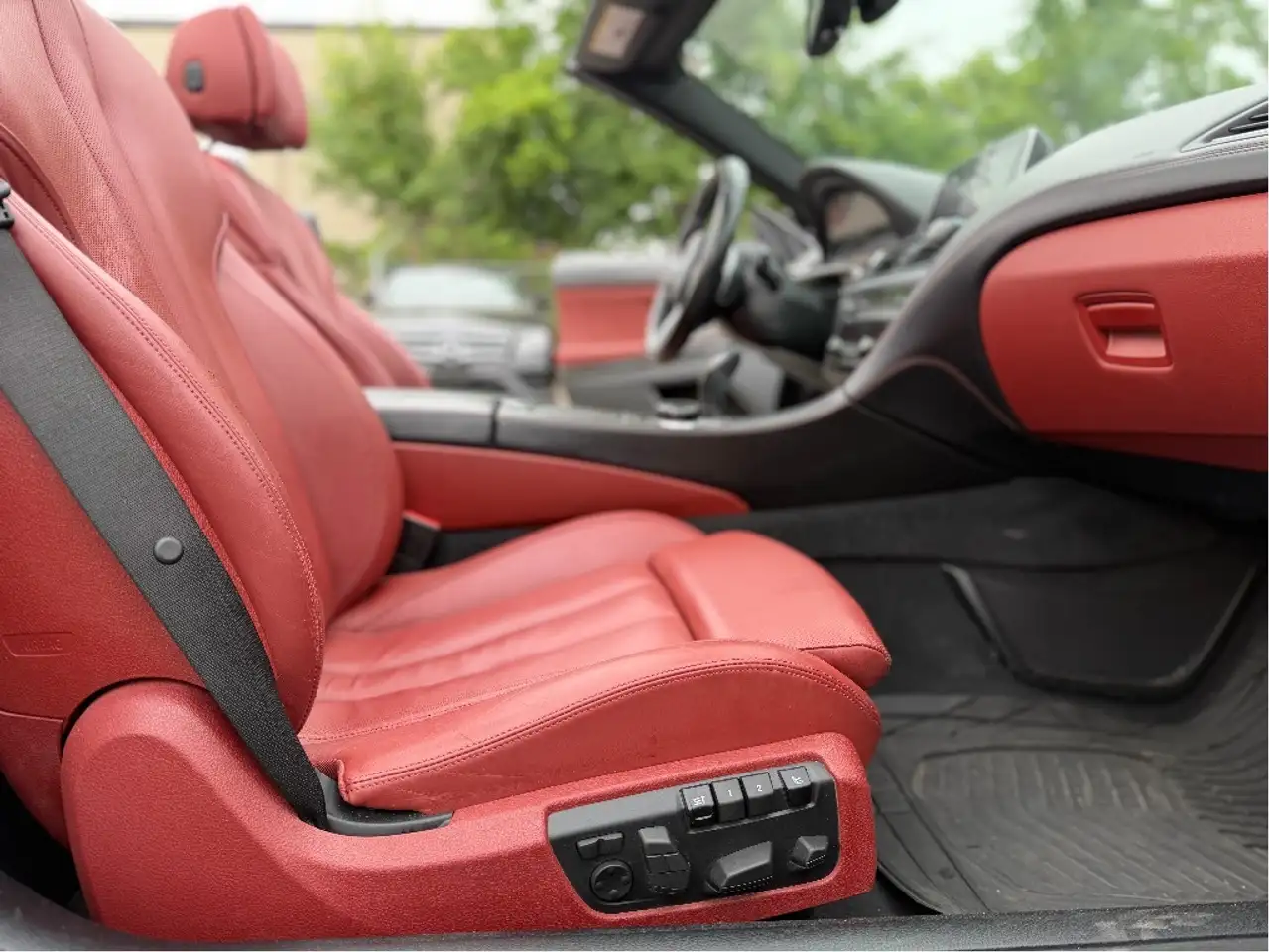 BMW 6 Series photo BMW 6 Series
