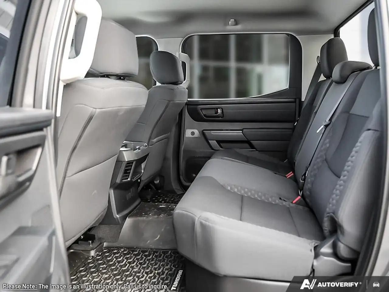 Toyota Tundra снимка Toyota Tundra