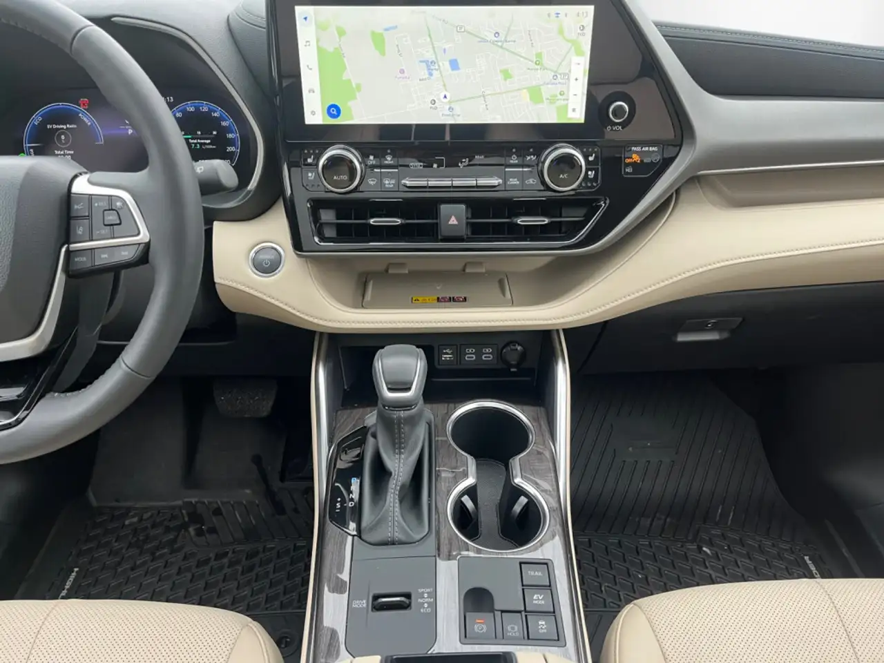 Toyota Highlander снимка Toyota Highlander