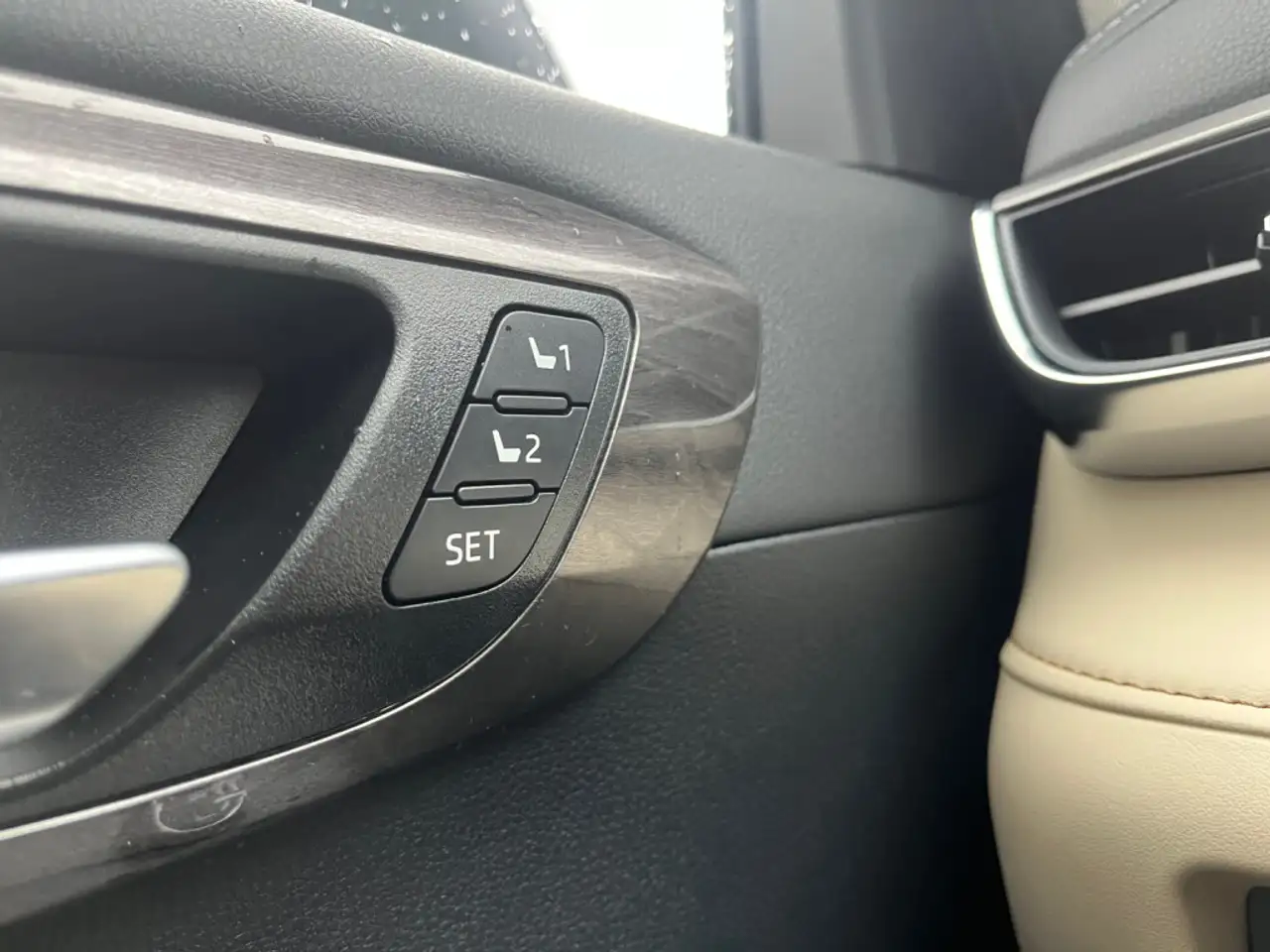 Toyota Highlander снимка Toyota Highlander