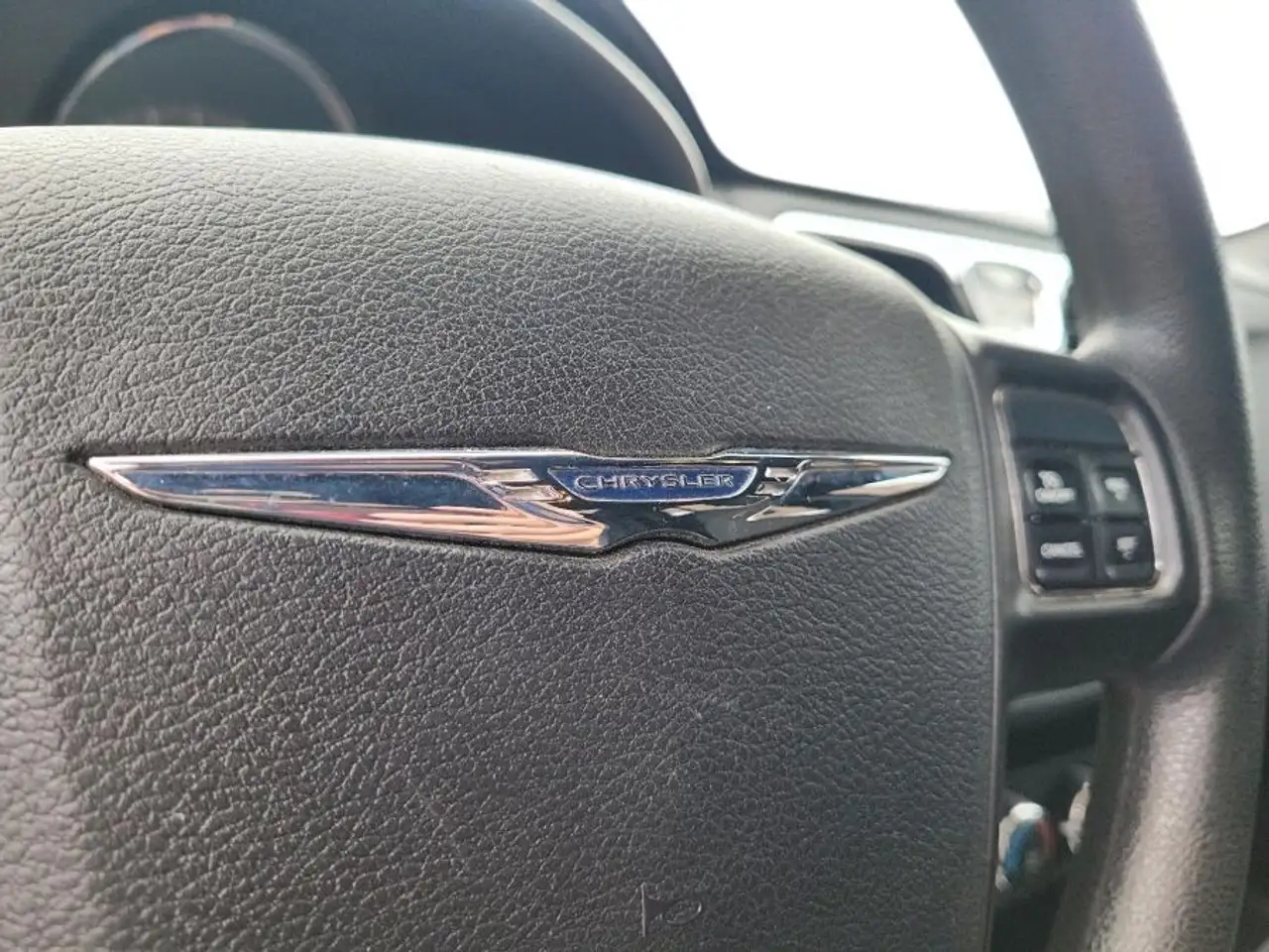 Chrysler 200 photo Chrysler 200