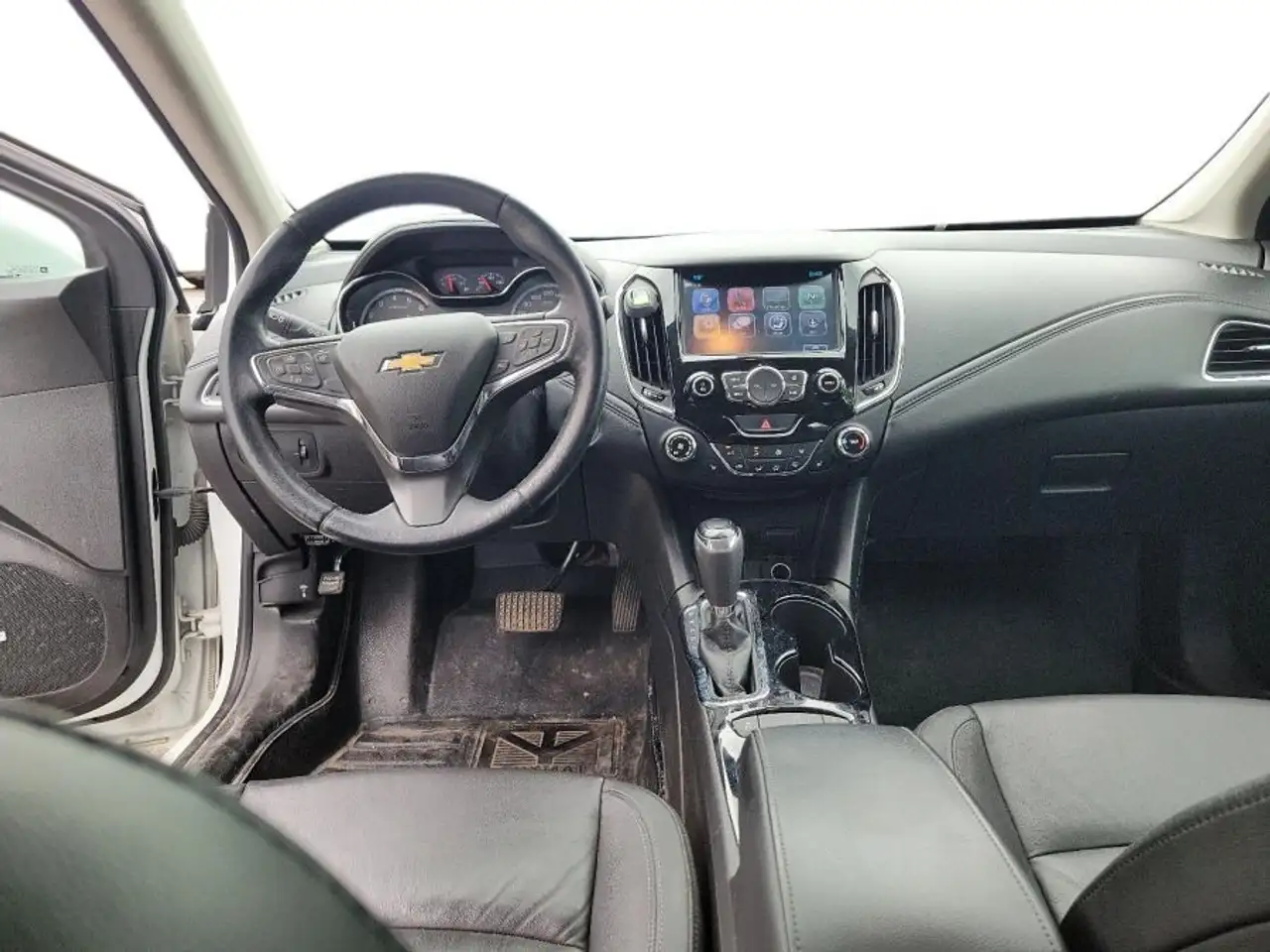 Chevrolet Cruze снимка Chevrolet Cruze