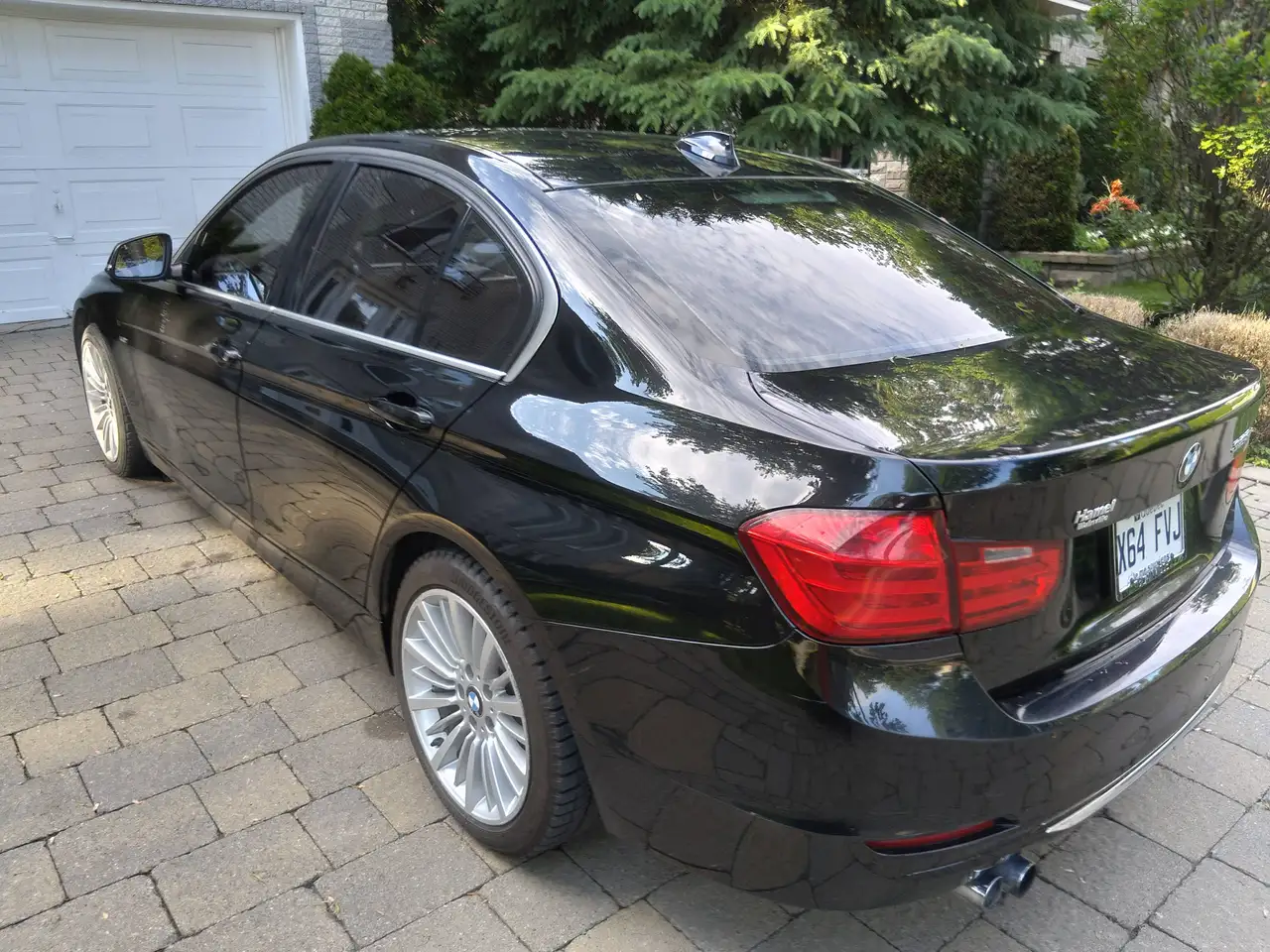 BMW 3 Series photo BMW 3 Series