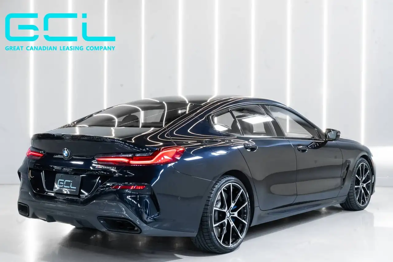 BMW 8 Series photo BMW 8 Series