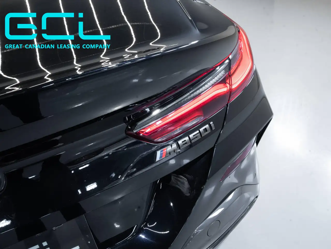 BMW 8 Series photo BMW 8 Series