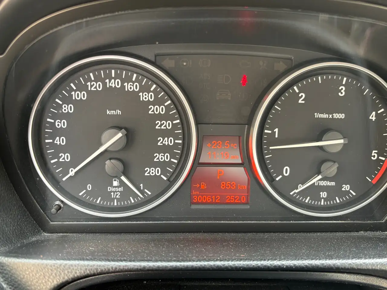 BMW 3 Series photo BMW 3 Series