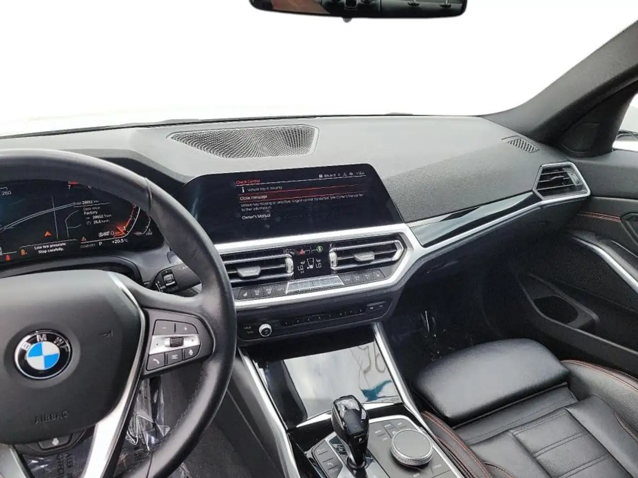 BMW 3 Series снимка BMW 3 Series