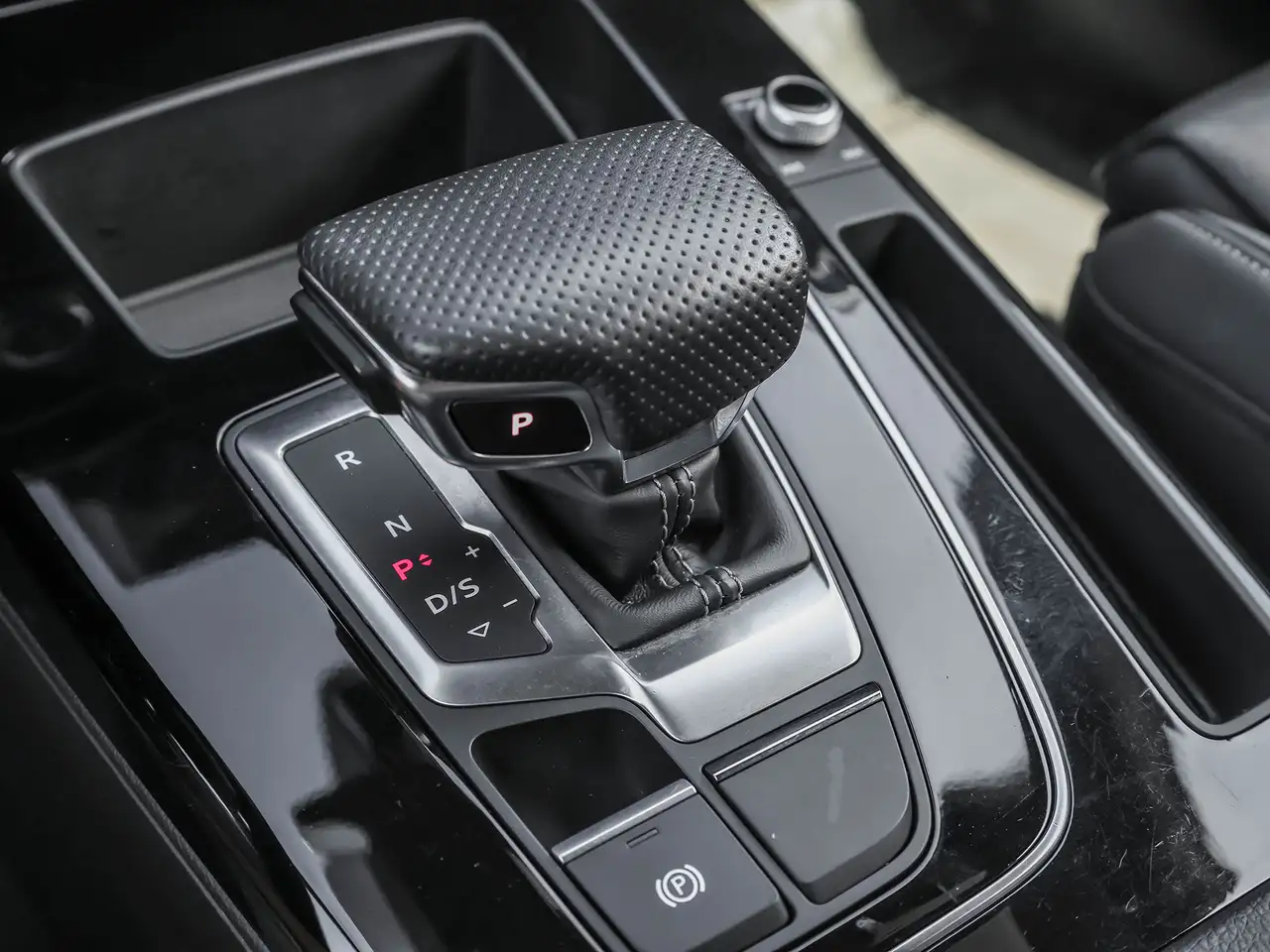 Audi Q5 снимка Audi Q5
