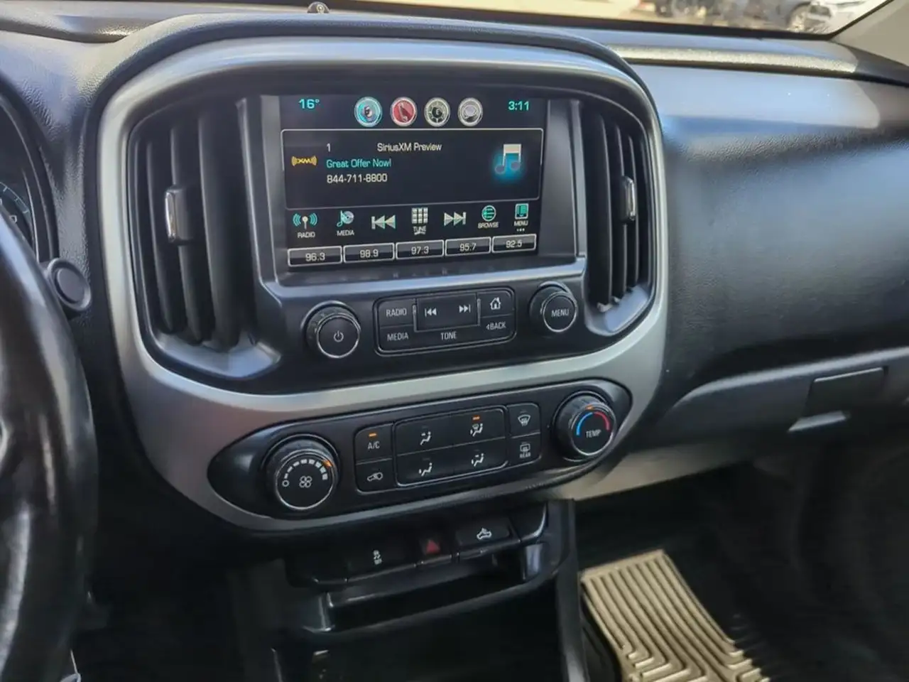 Chevrolet Colorado снимка Chevrolet Colorado
