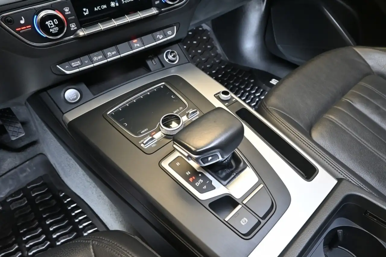 Audi Q5 photo Audi Q5