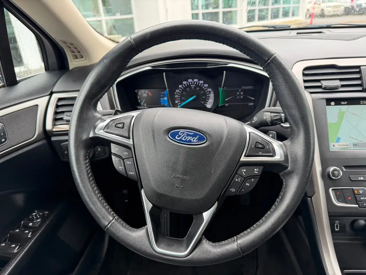 Ford Fusion снимка Ford Fusion