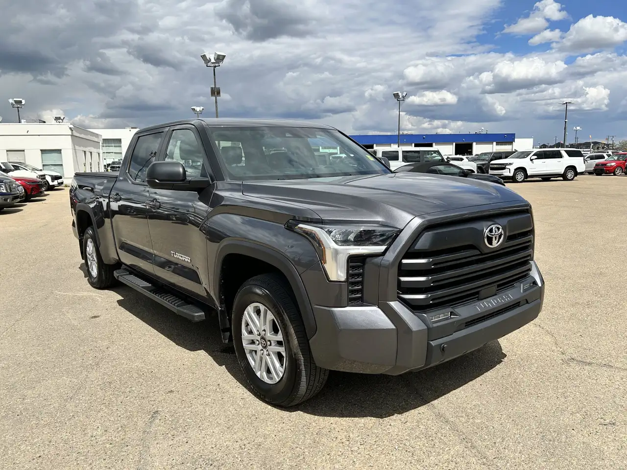 Toyota Tundra снимка Toyota Tundra