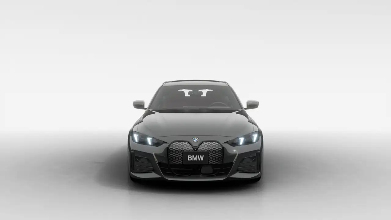 BMW i4 снимка BMW i4
