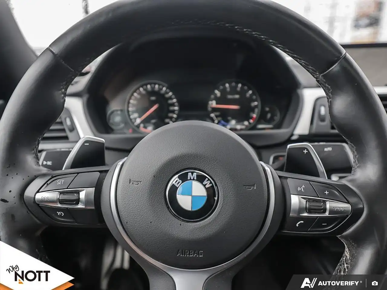 BMW 4 Series снимка BMW 4 Series