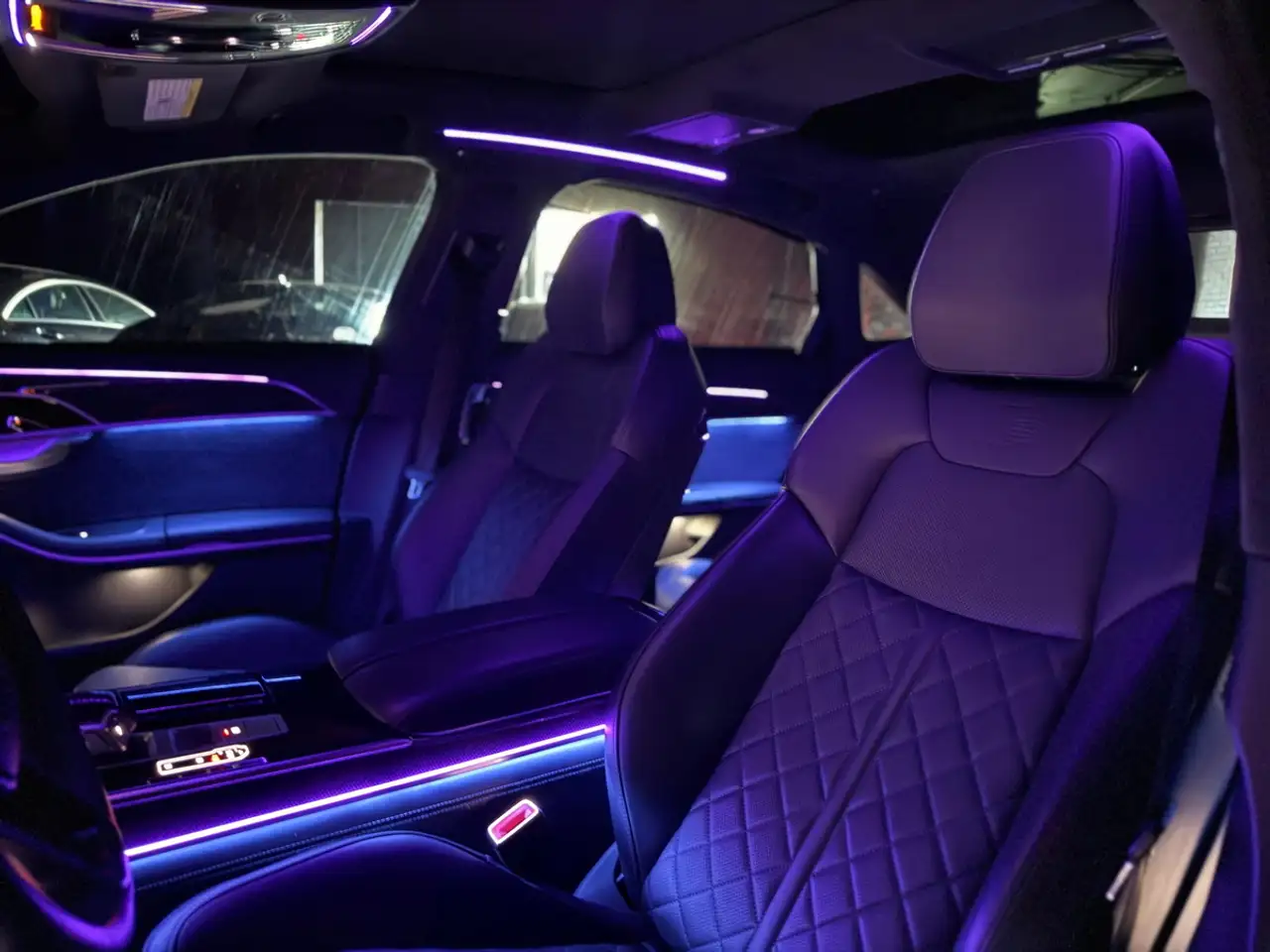 Audi S8 снимка Audi S8