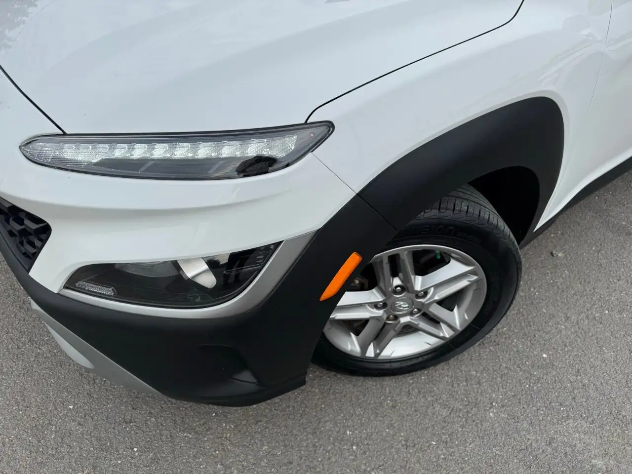 Hyundai KONA снимка Hyundai KONA