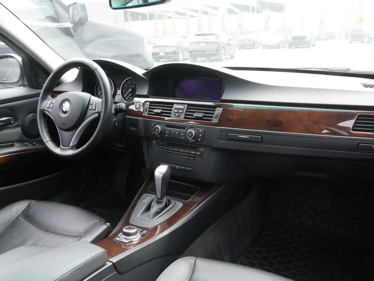 BMW 3 Series photo BMW 3 Series