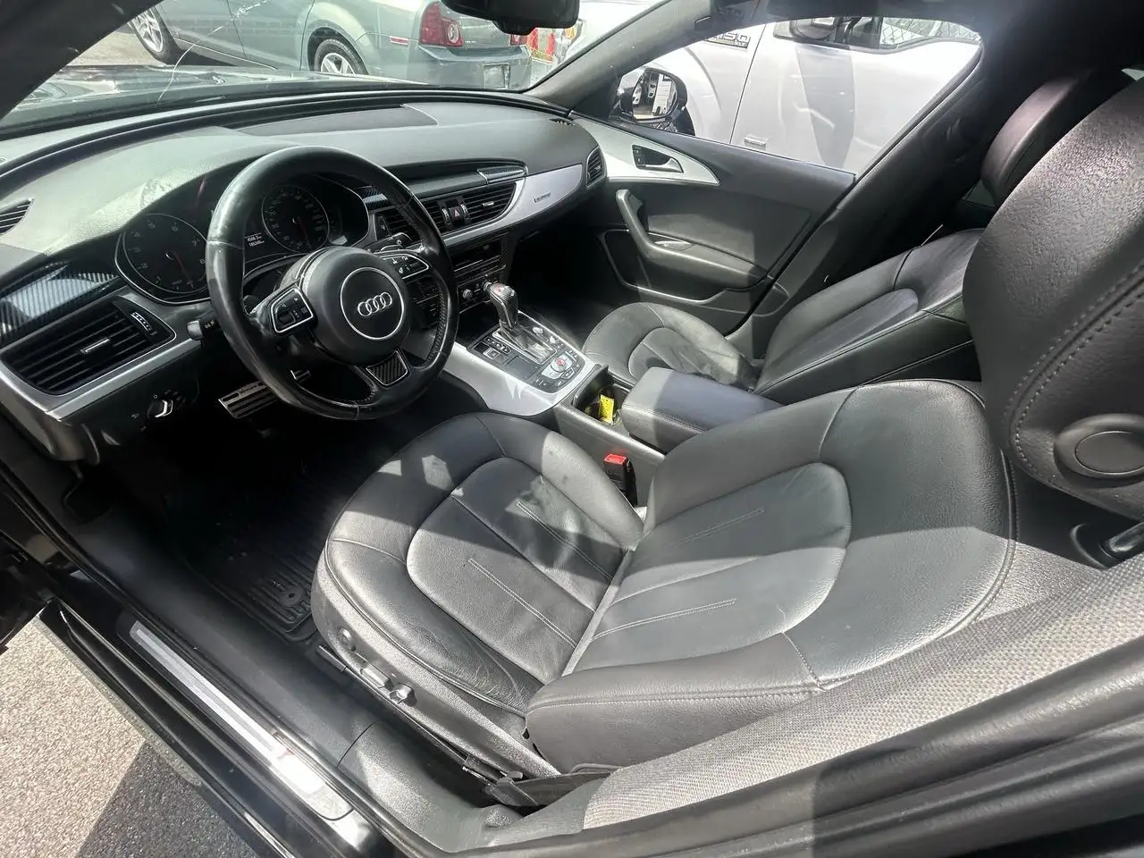 Audi A6 снимка Audi A6