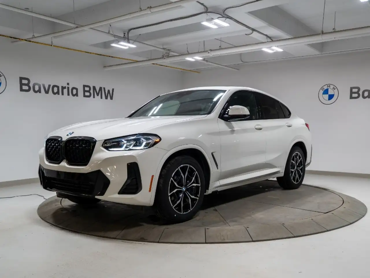 2023 BMW X4