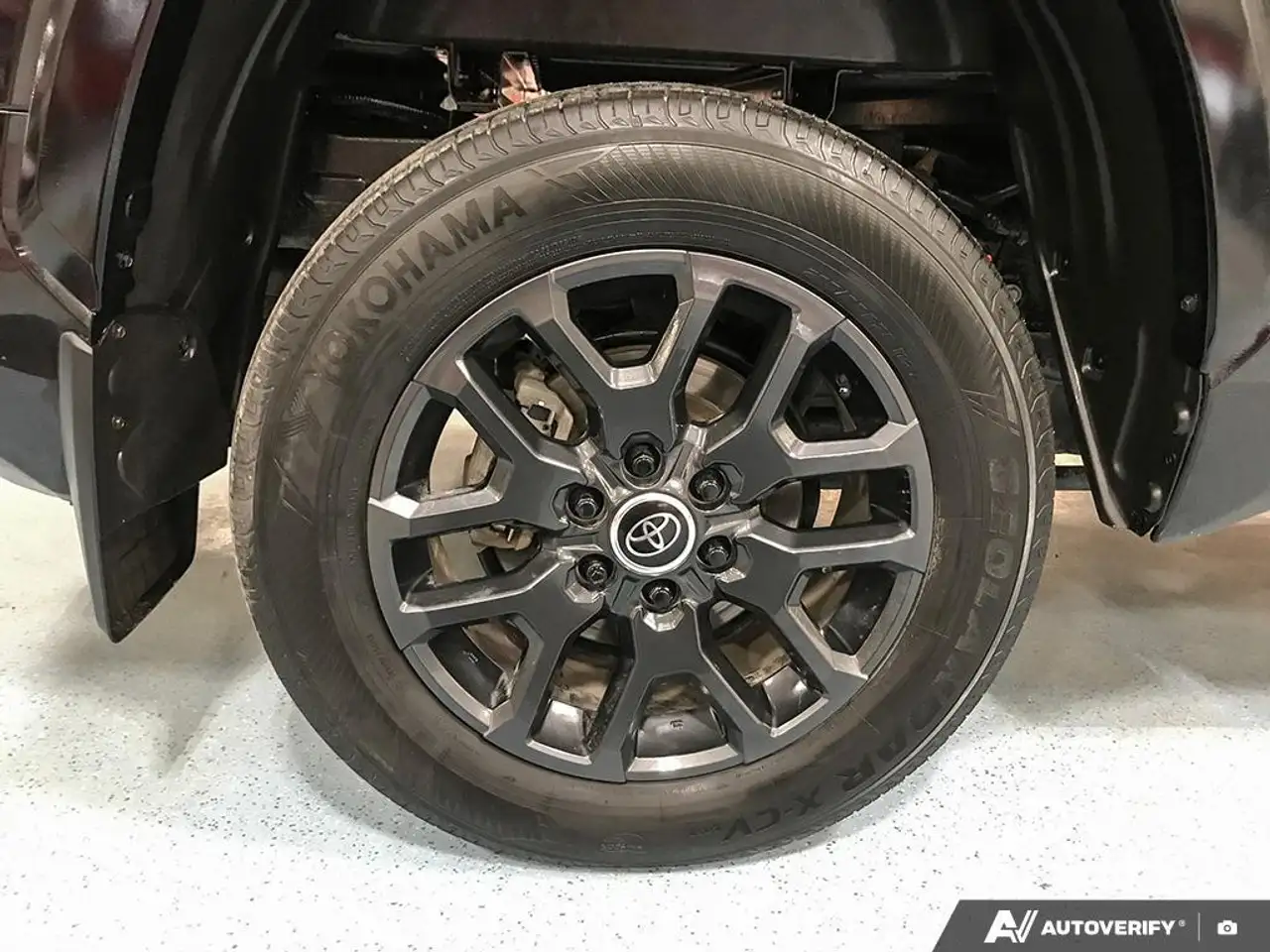 Toyota Tundra снимка Toyota Tundra