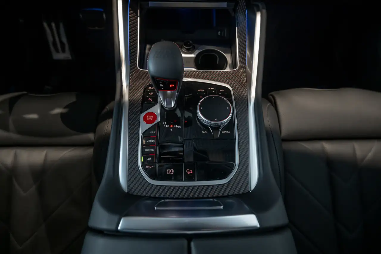 BMW XM photo BMW XM
