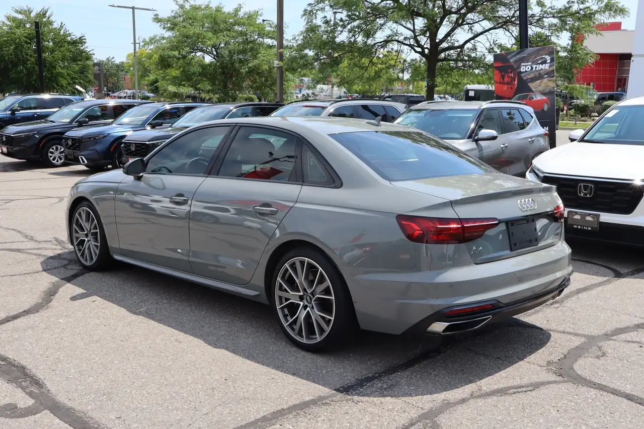 Audi A4 photo Audi A4