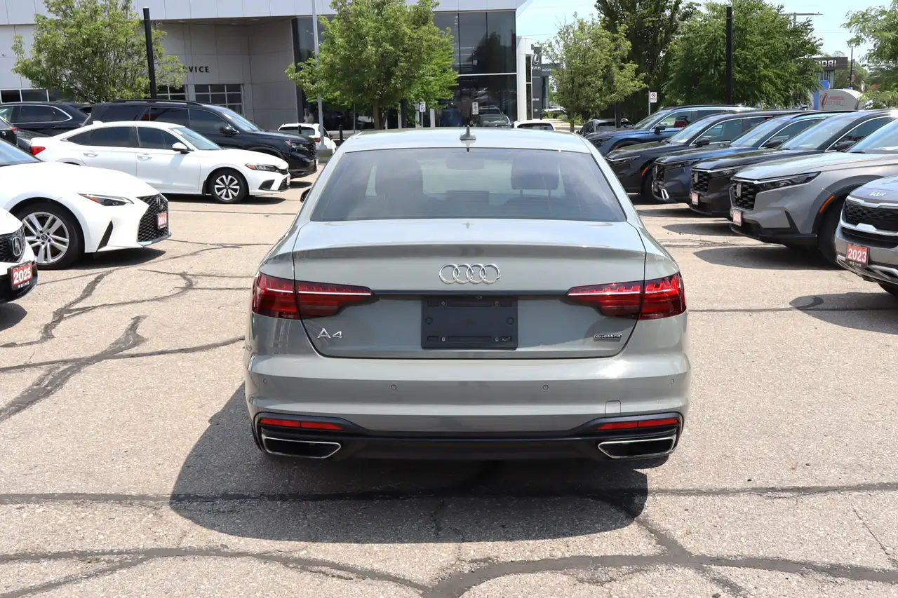 Audi A4 photo Audi A4