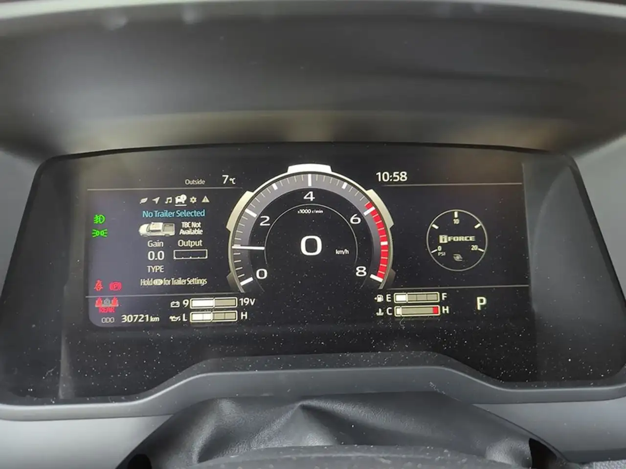 Toyota Tundra снимка Toyota Tundra