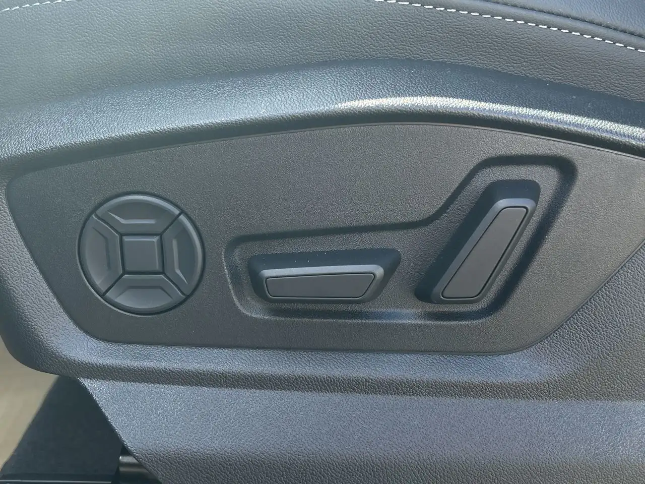 Audi Q7 снимка Audi Q7