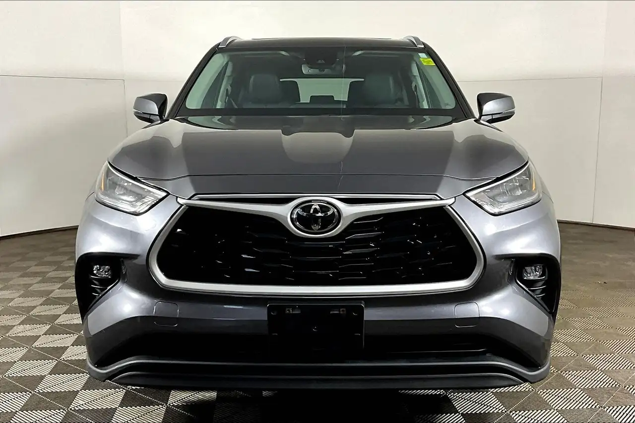 Toyota Highlander снимка Toyota Highlander