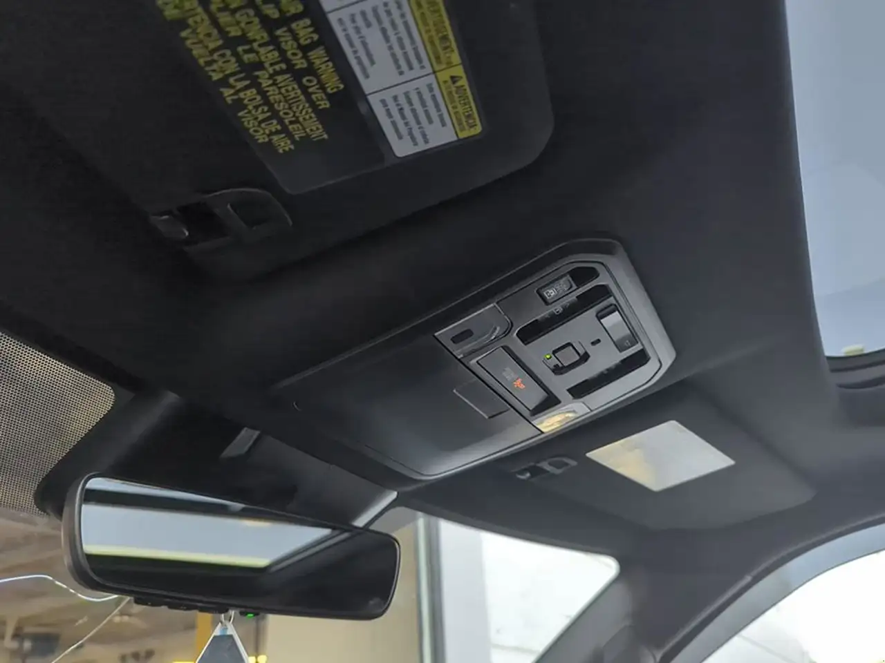Toyota Tundra снимка Toyota Tundra