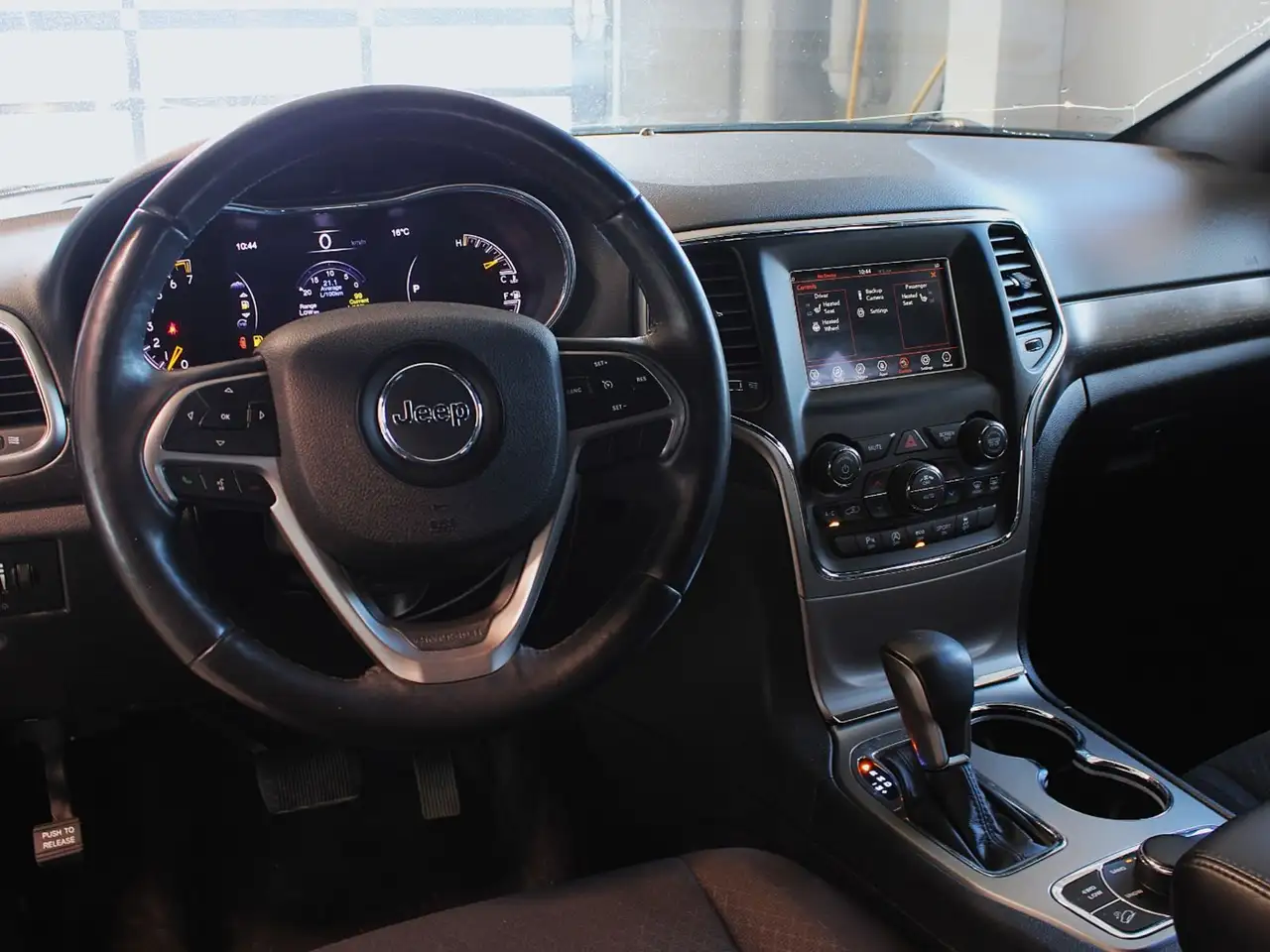Jeep Grand Cherokee снимка Jeep Grand Cherokee
