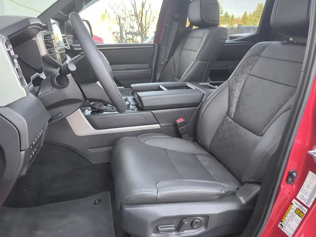 Toyota Tundra снимка Toyota Tundra