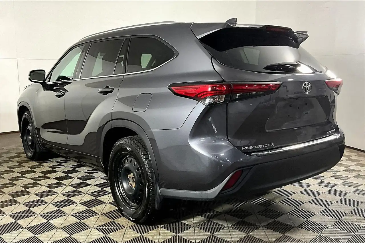 Toyota Highlander снимка Toyota Highlander
