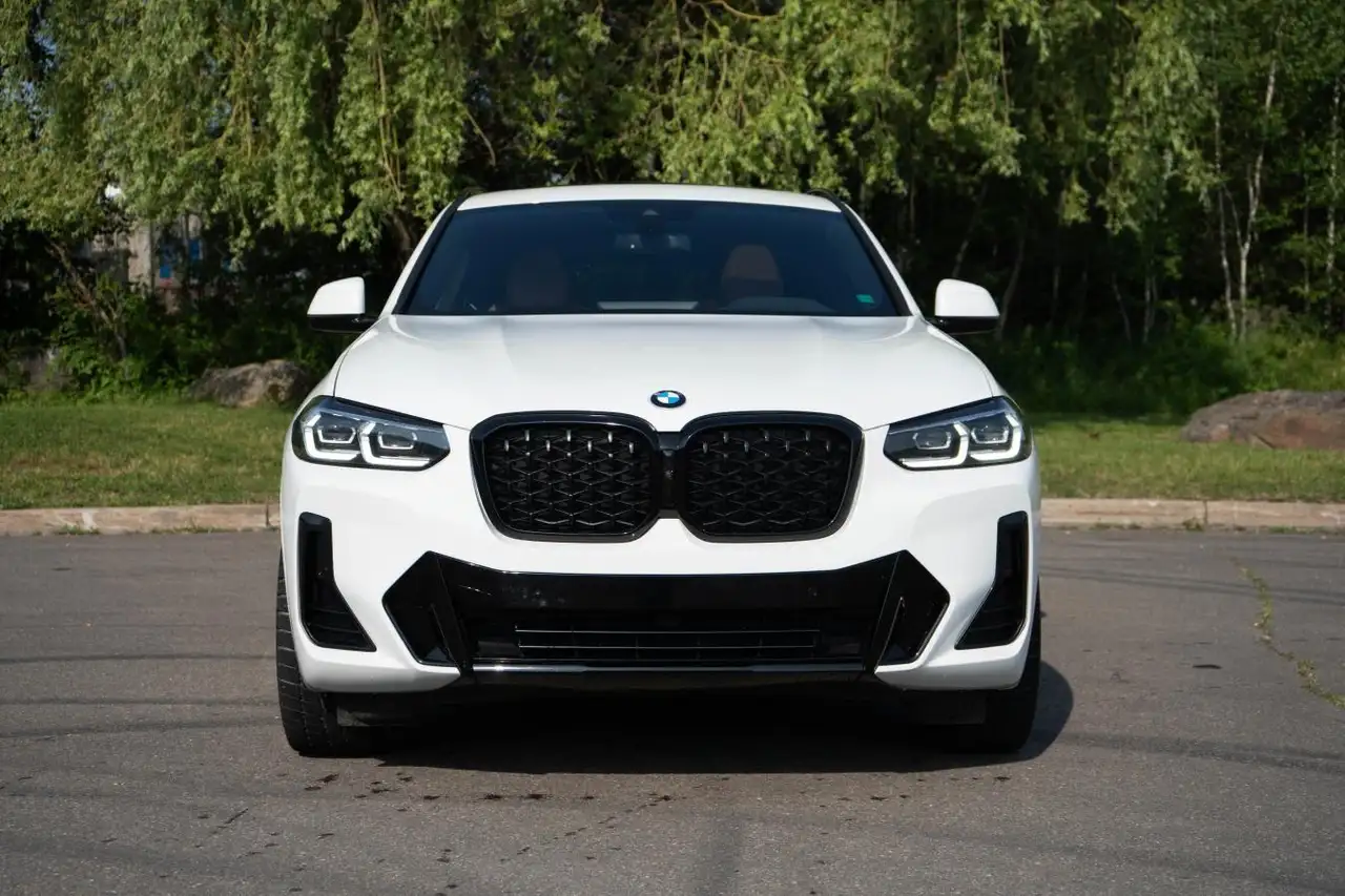 BMW X4 photo BMW X4
