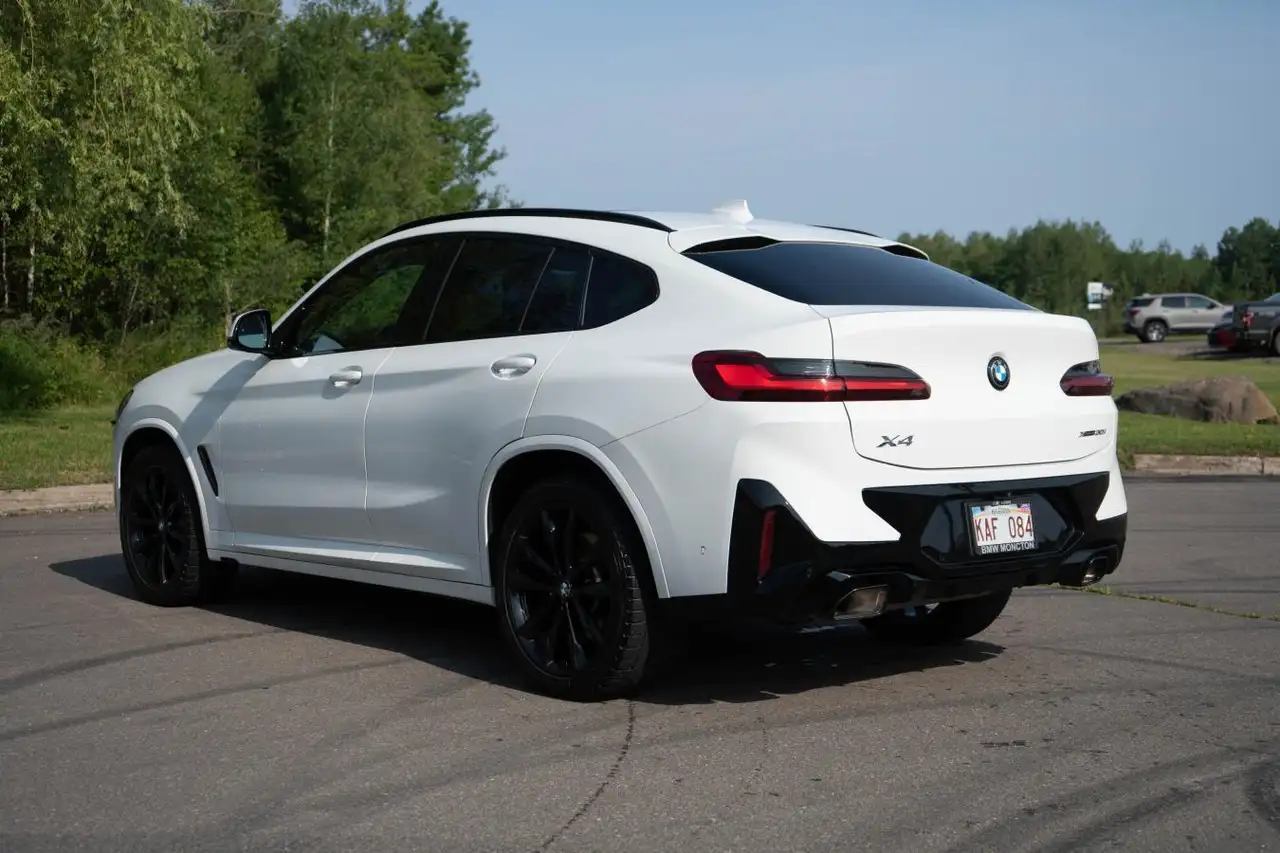 BMW X4 photo BMW X4