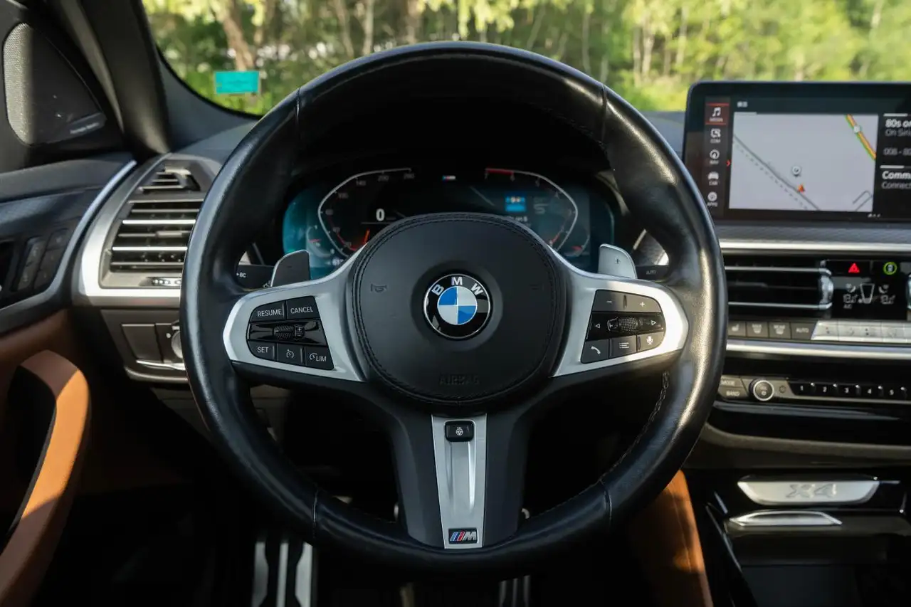 BMW X4 photo BMW X4