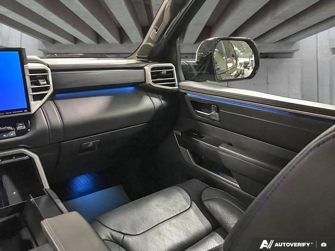 Toyota Tundra снимка Toyota Tundra