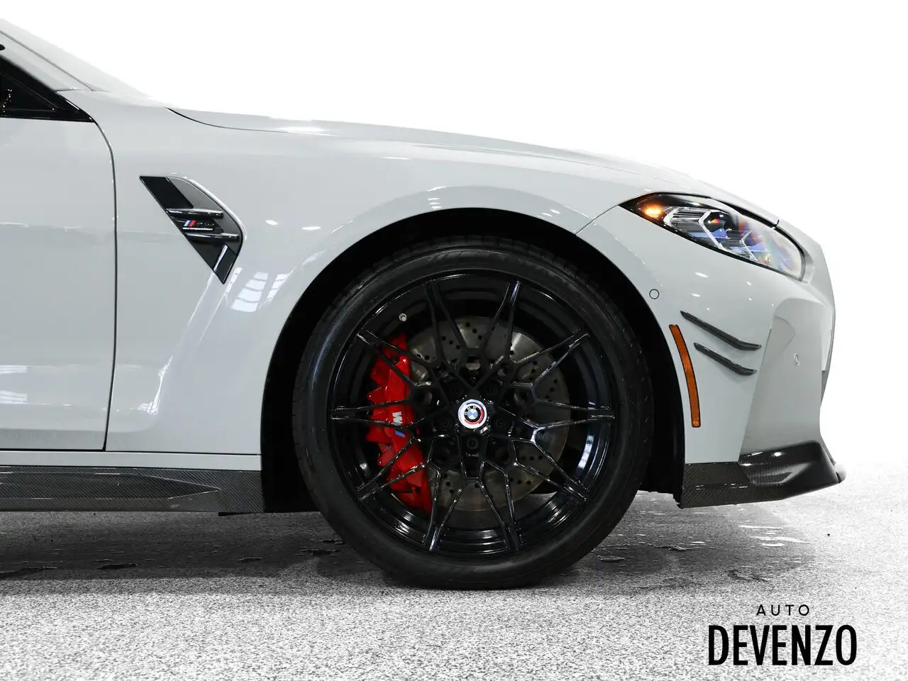 BMW M4 photo BMW M4