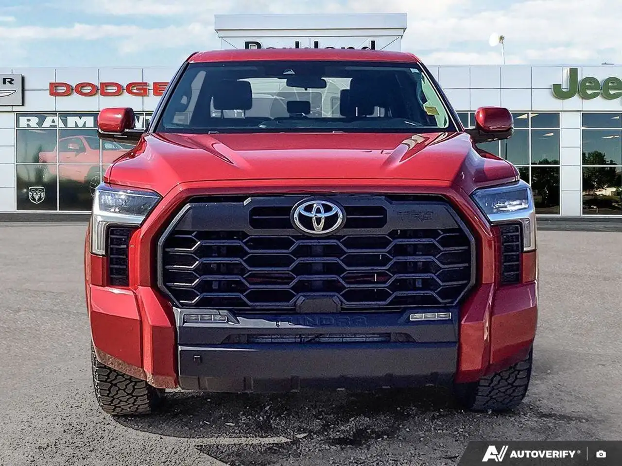 Toyota Tundra снимка Toyota Tundra