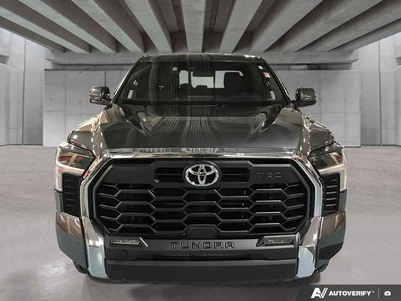 Toyota Tundra photo Toyota Tundra