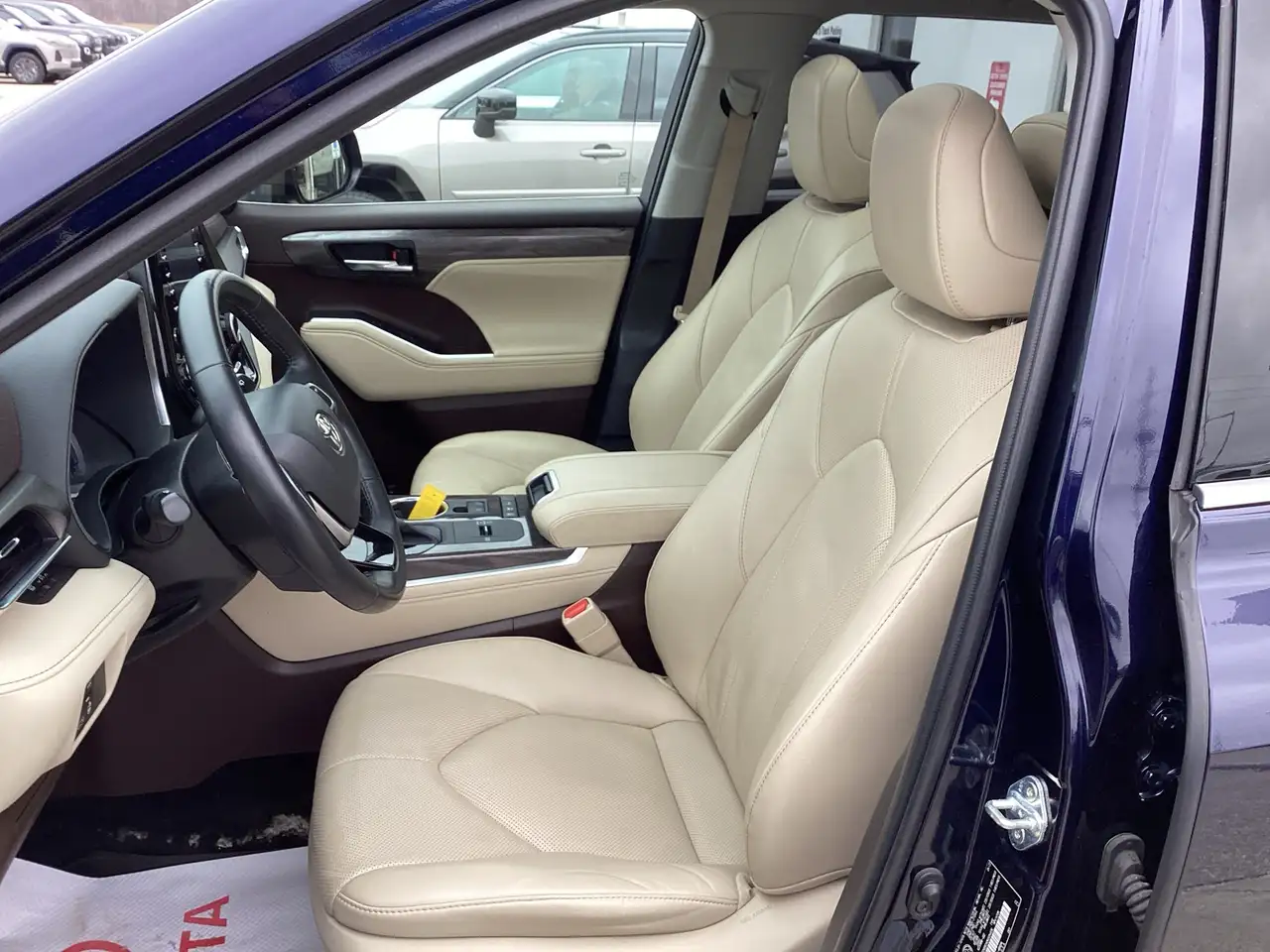 Toyota Highlander photo Toyota Highlander