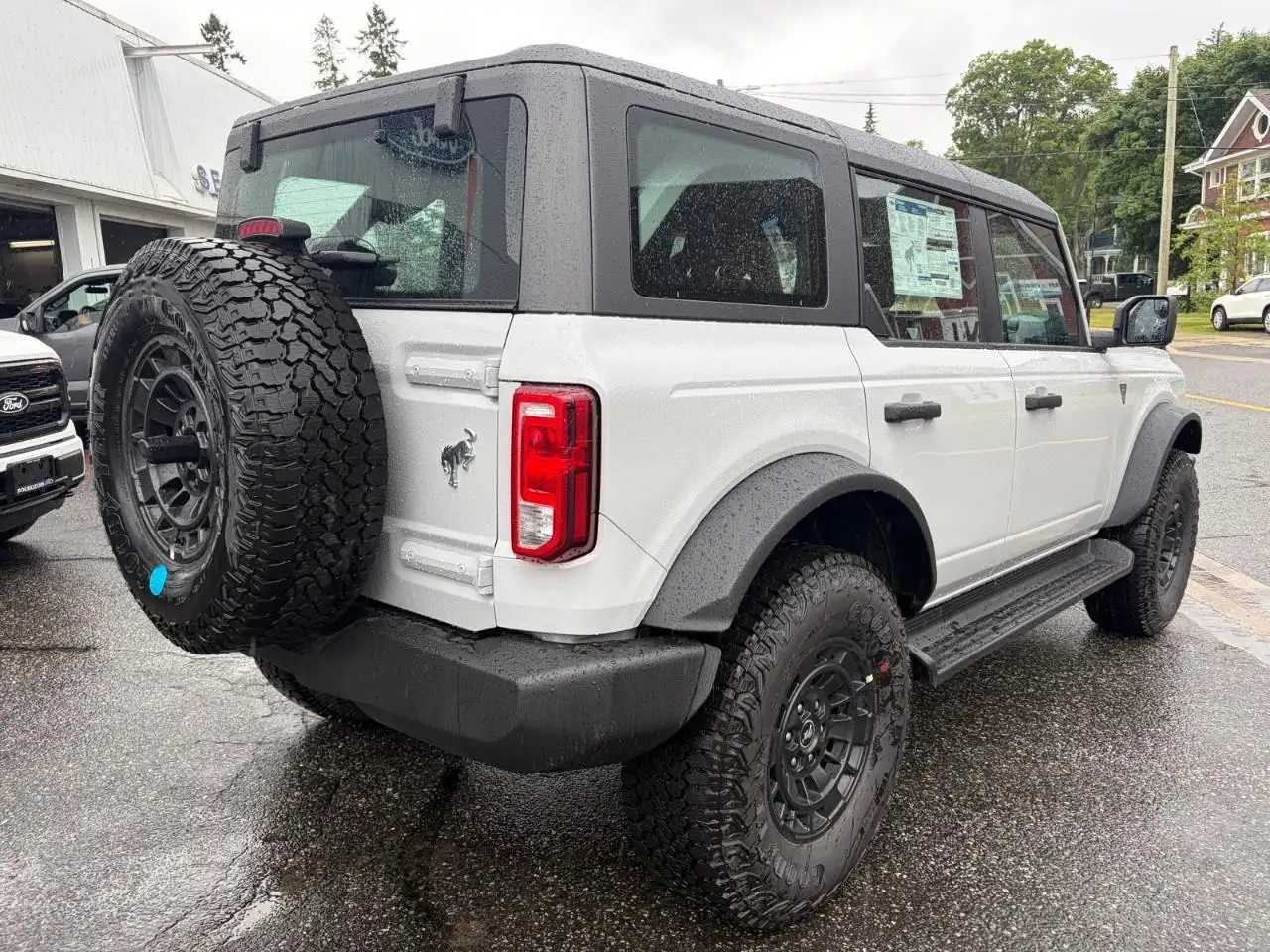 Ford Bronco снимка Ford Bronco