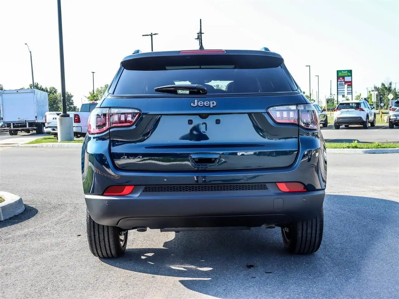 Jeep Compass photo Jeep Compass