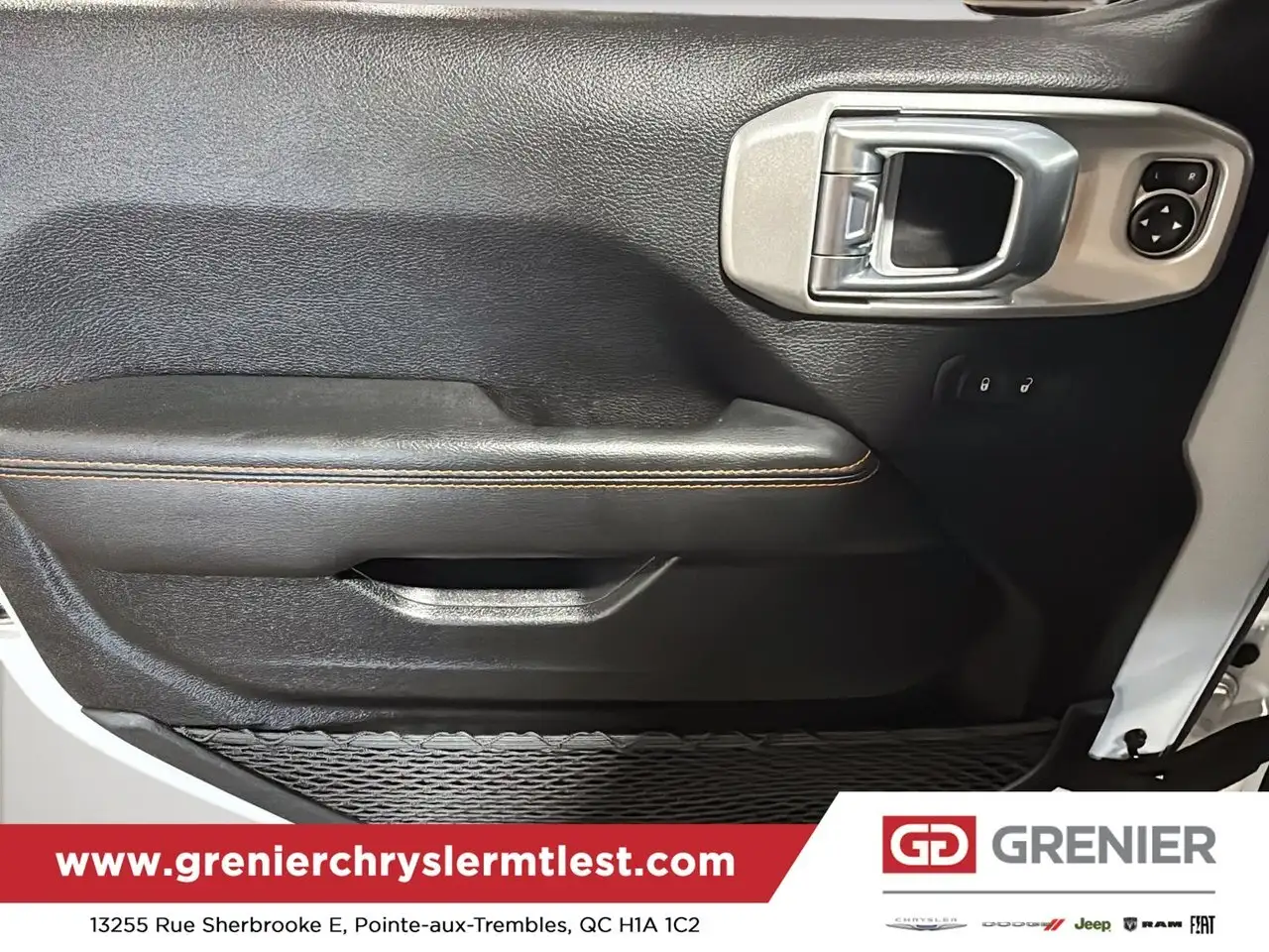 Jeep Gladiator photo Jeep Gladiator
