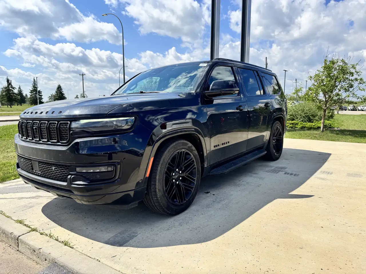2023 Jeep Wagoneer