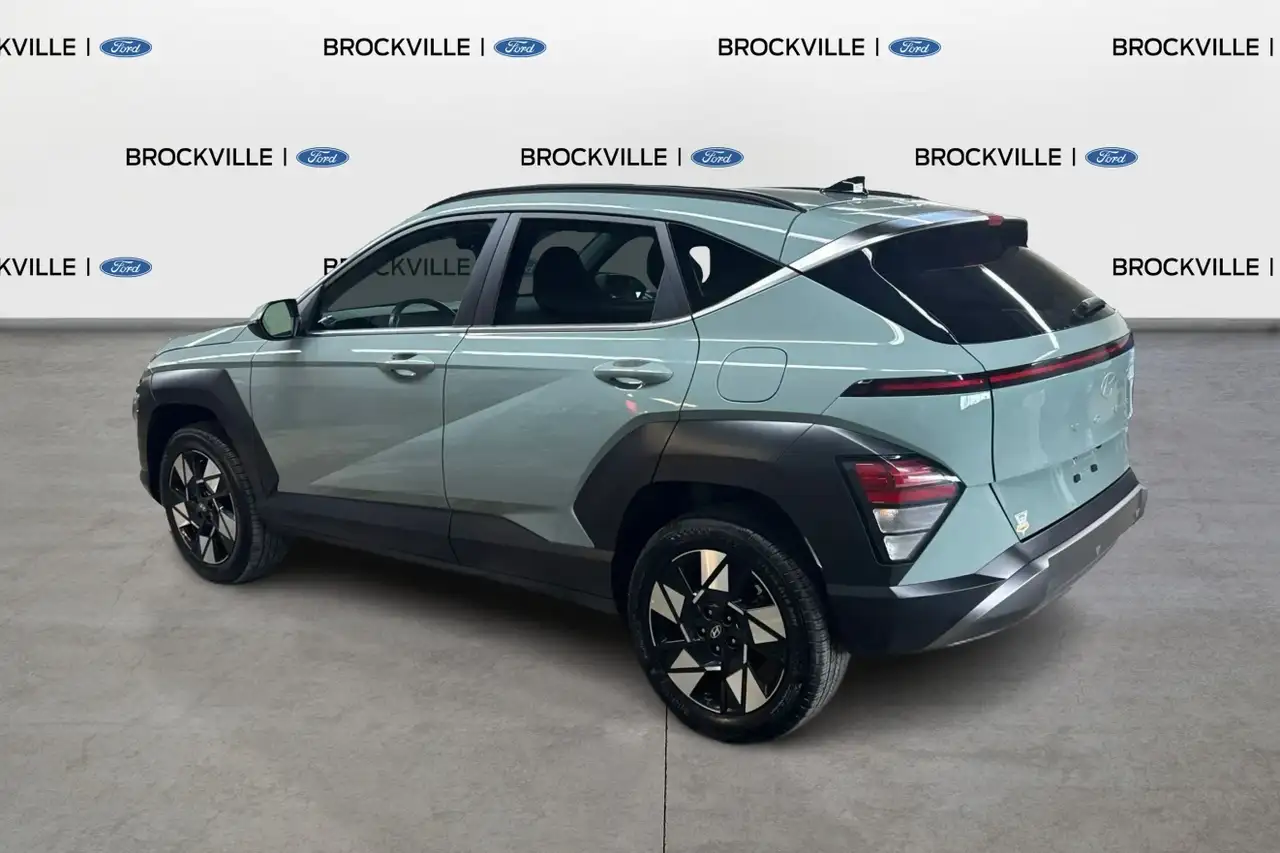 Hyundai KONA снимка Hyundai KONA