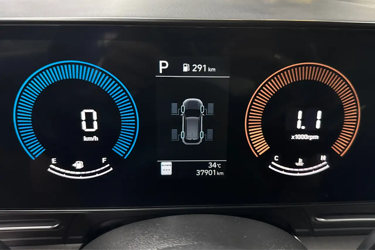 Hyundai KONA снимка Hyundai KONA