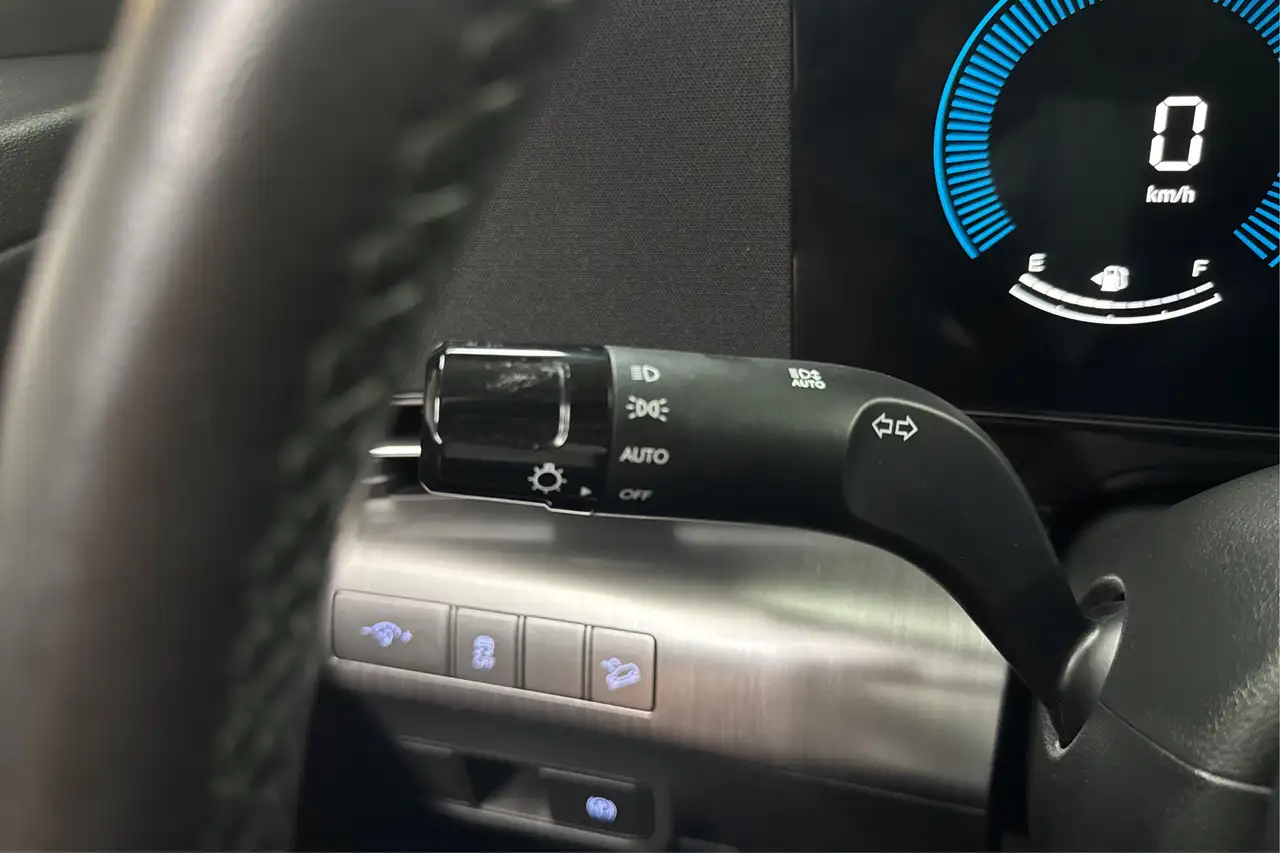 Hyundai KONA снимка Hyundai KONA