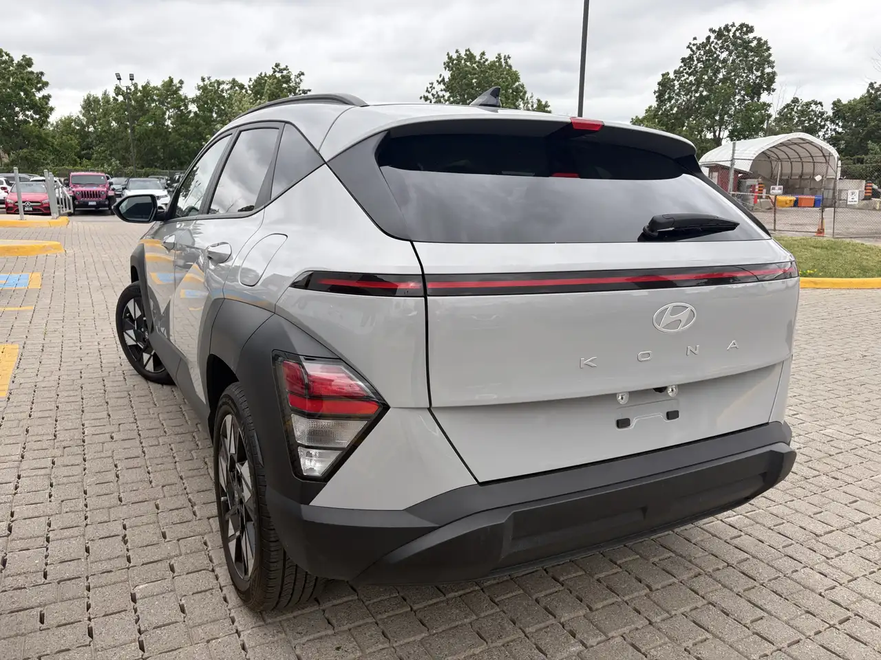 Hyundai KONA снимка Hyundai KONA